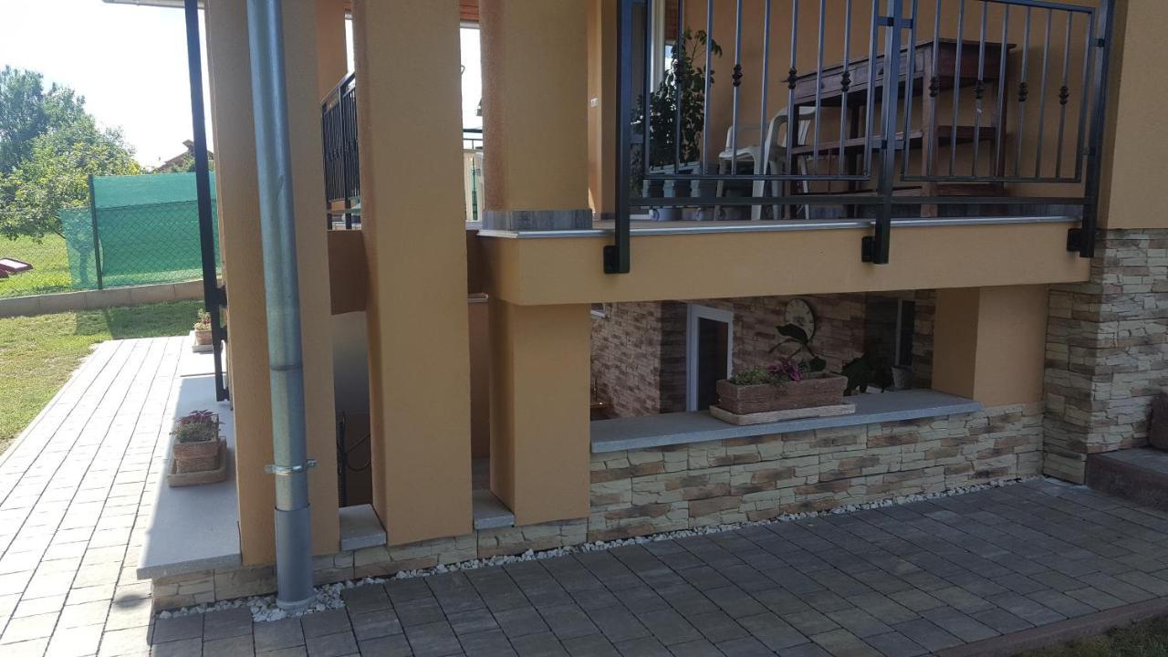 Gyoengyvirag Apartman Keszthely Exterior photo