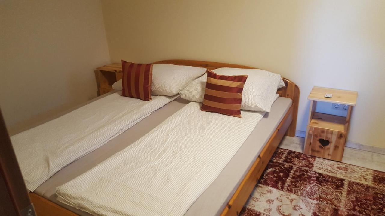 Gyoengyvirag Apartman Keszthely Exterior photo